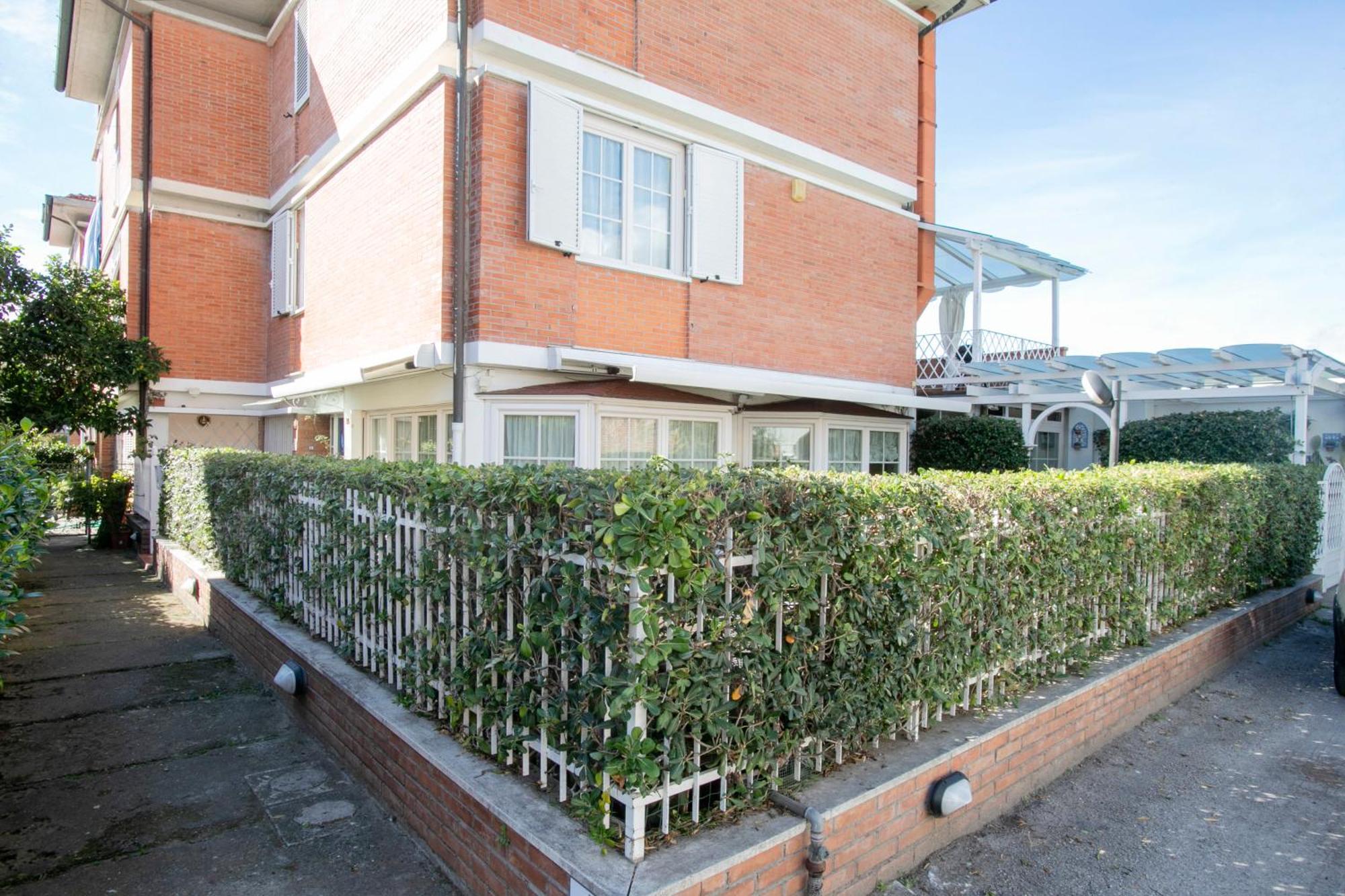 Maison Renee Viareggio Kültér fotó